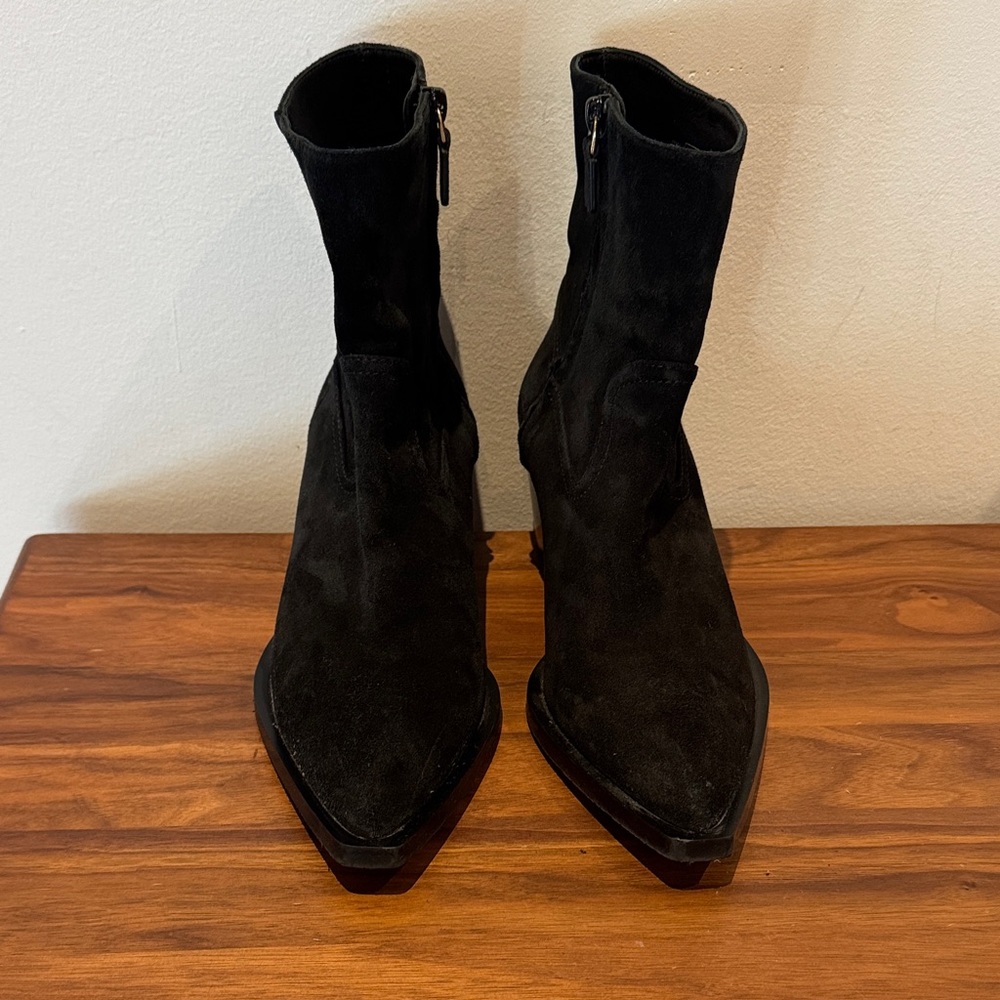 Stuart Weitzman booties!